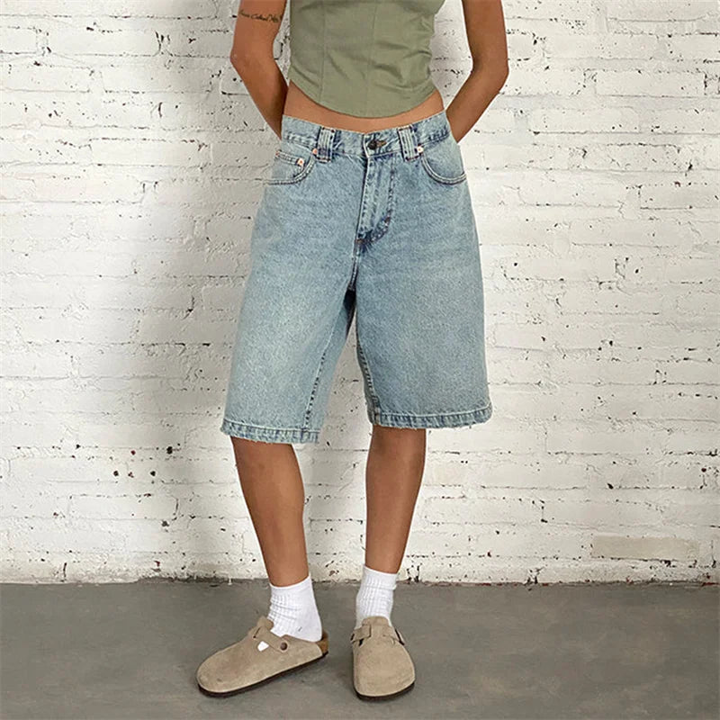 Shorts Skater Taille Basse en Denim Décoloré - Mode Décontractée